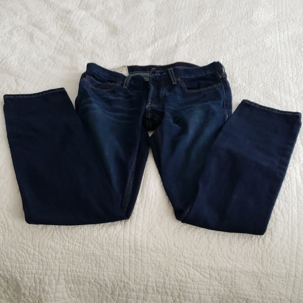 Mens HOLLISTER dark wash Jean's W30xL32